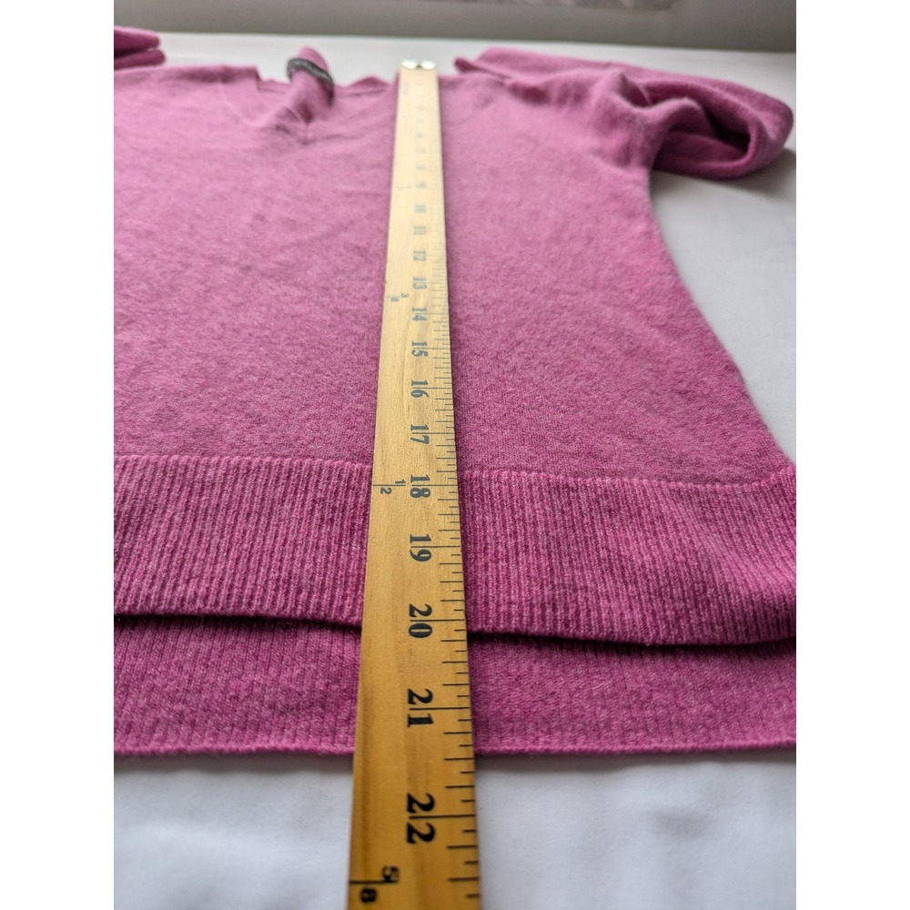 Tahari Cashmere Sweater Women S Pink V-Neck Pullover Feminine Luxury Preppy Soft - Picture 7 of 8
